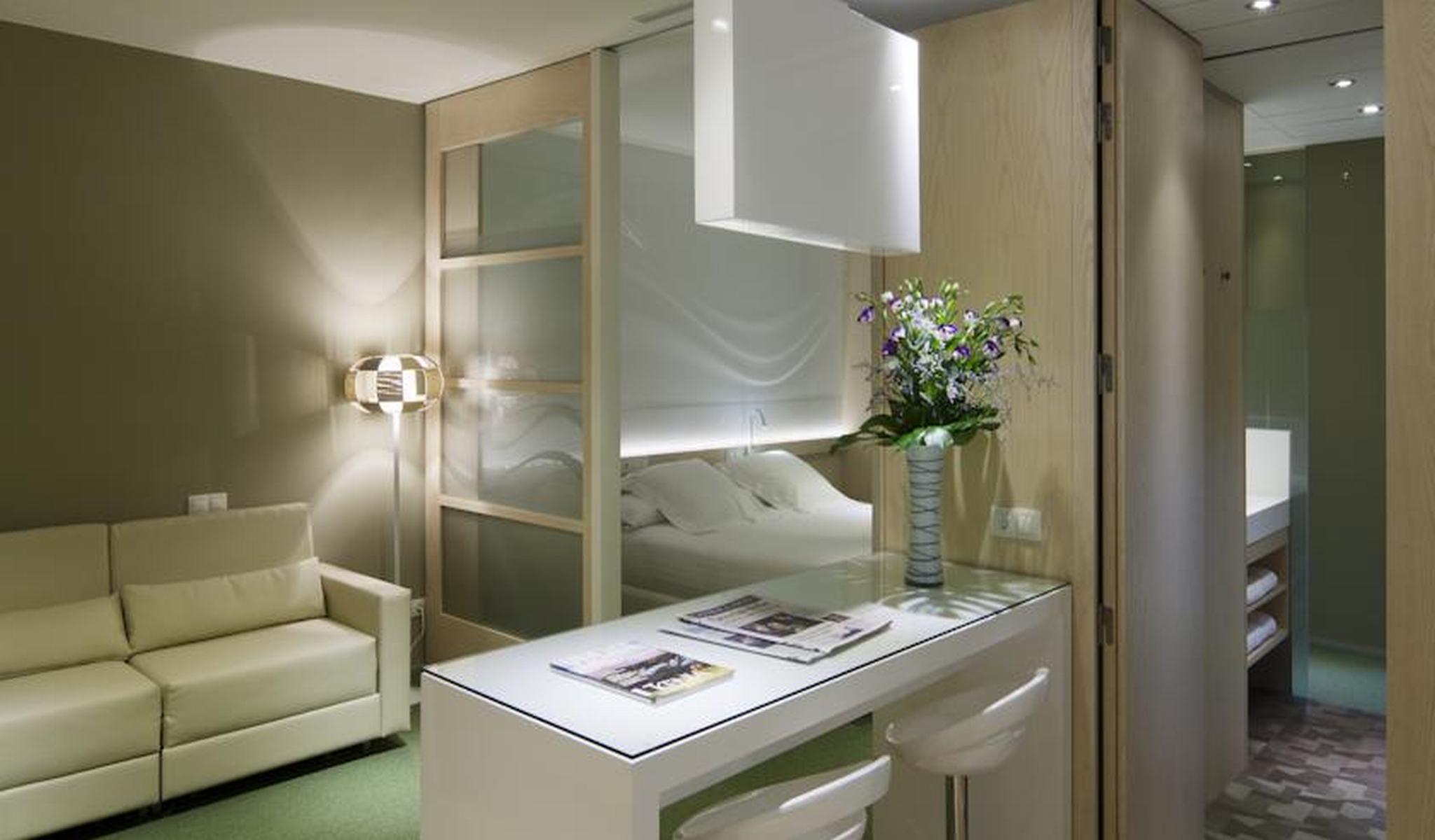 Ako Suite Hotel Барселона Екстериор снимка