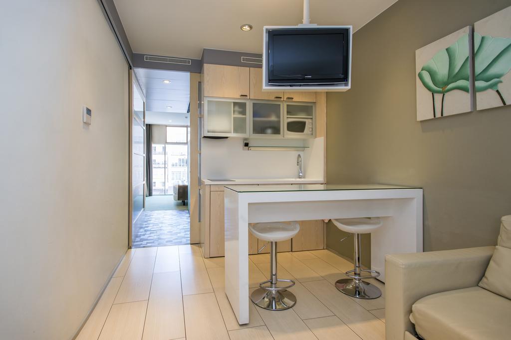 Ako Suite Hotel Барселона Екстериор снимка