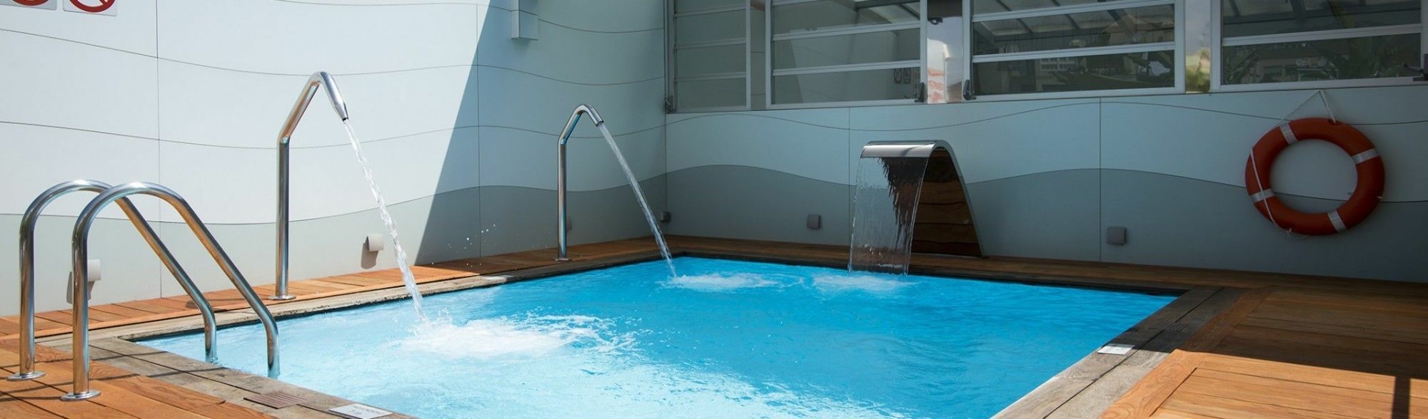 Ako Suite Hotel Барселона Екстериор снимка